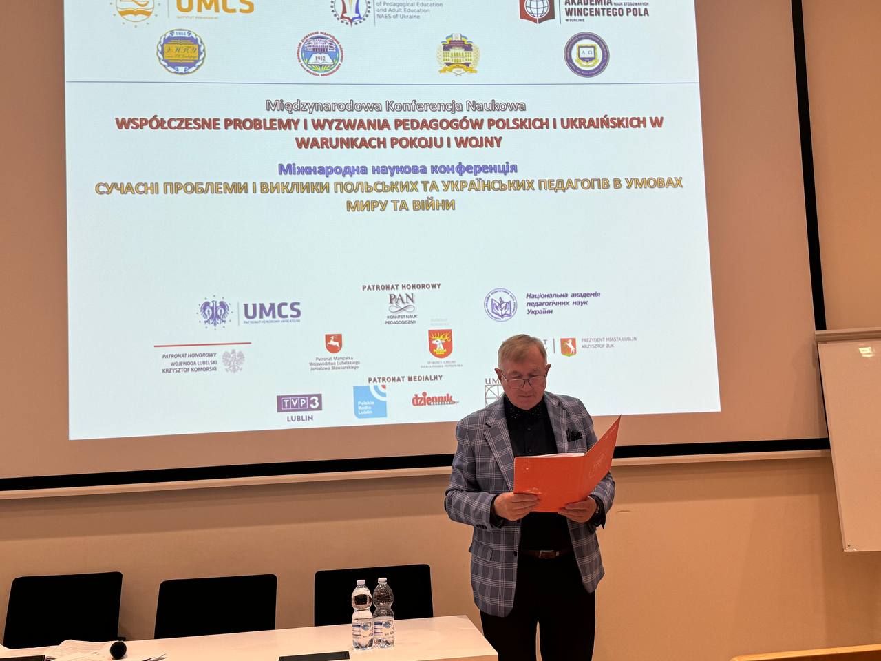 photo_2024-10-16_08-18-39