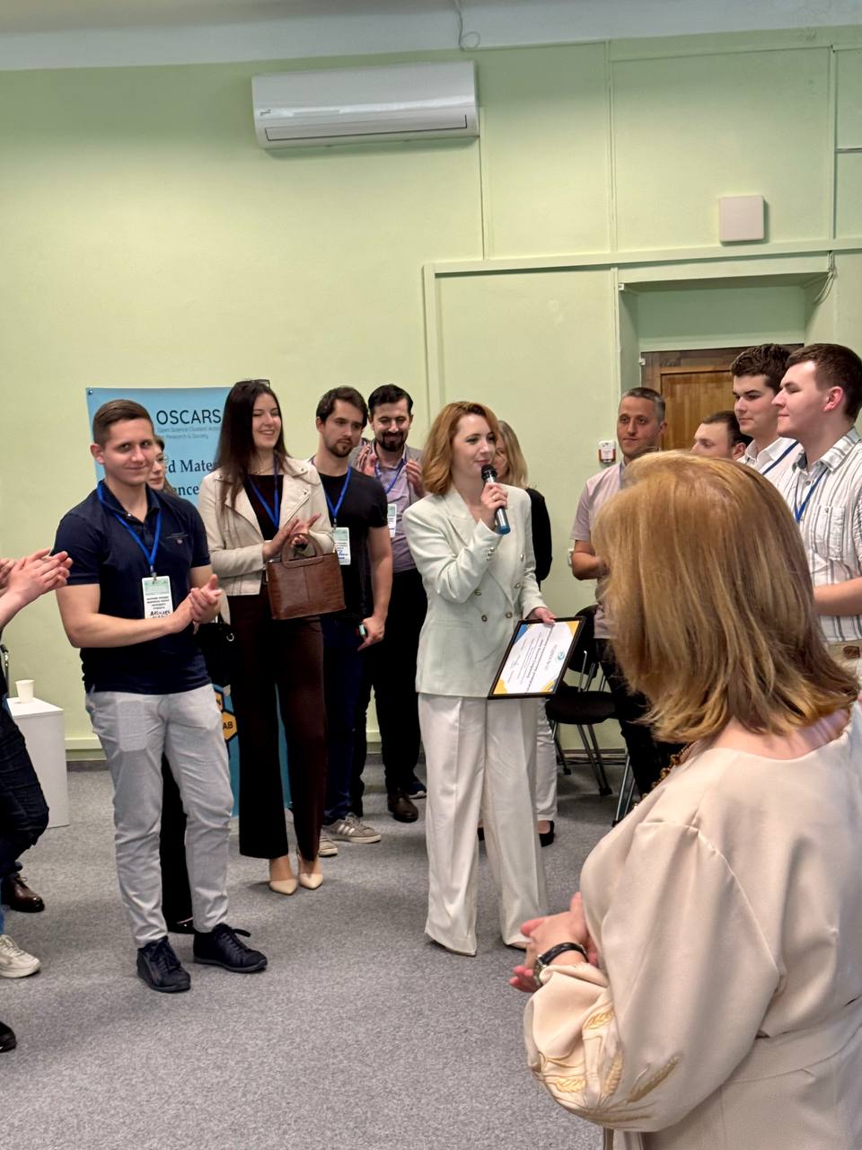 IMAGE 2025-04-24 04:01:46