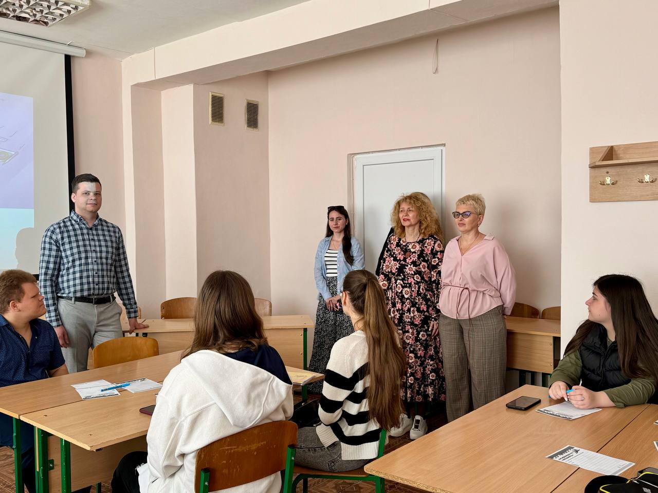 IMAGE 2025-05-01 02:27:54